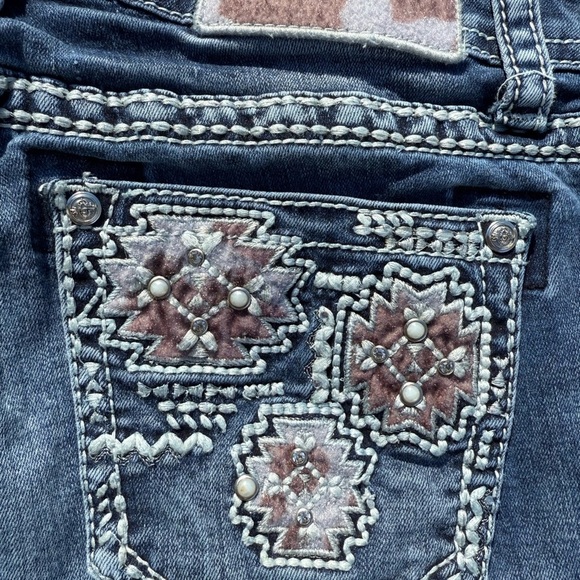 Boho Embroidered Blue Jeans - Picture 3 of 5